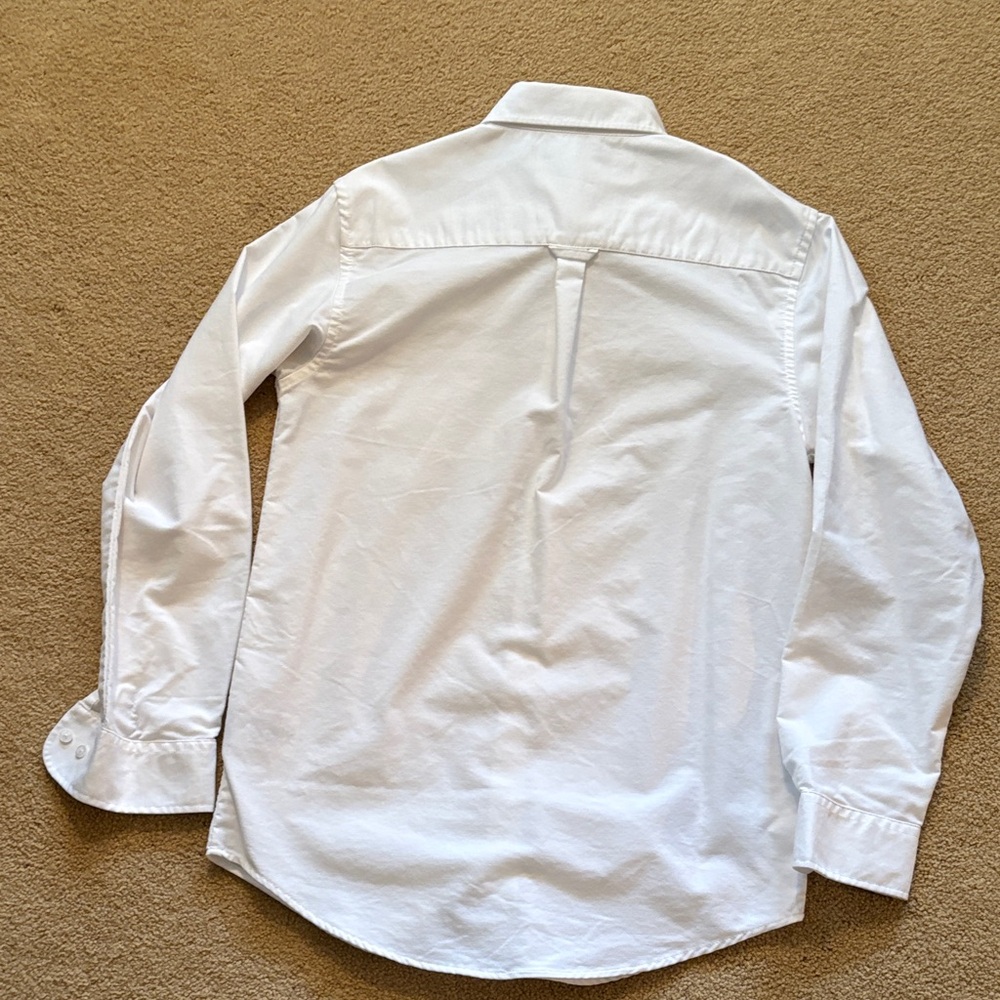 Two Izod boy’s button ups - Picture 8 of 8